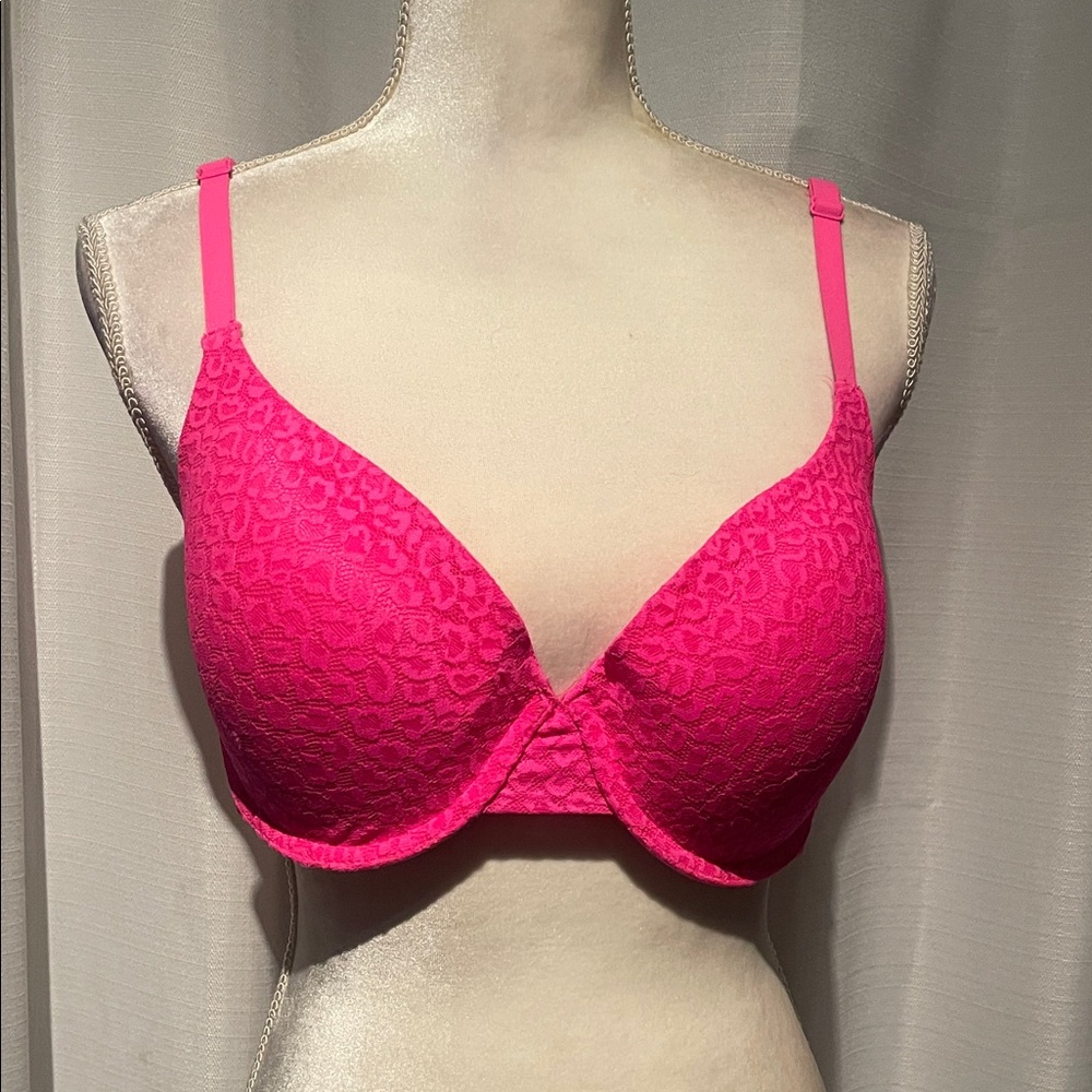 No Boundaries Hot Pink Underwire Bra Sz 38D